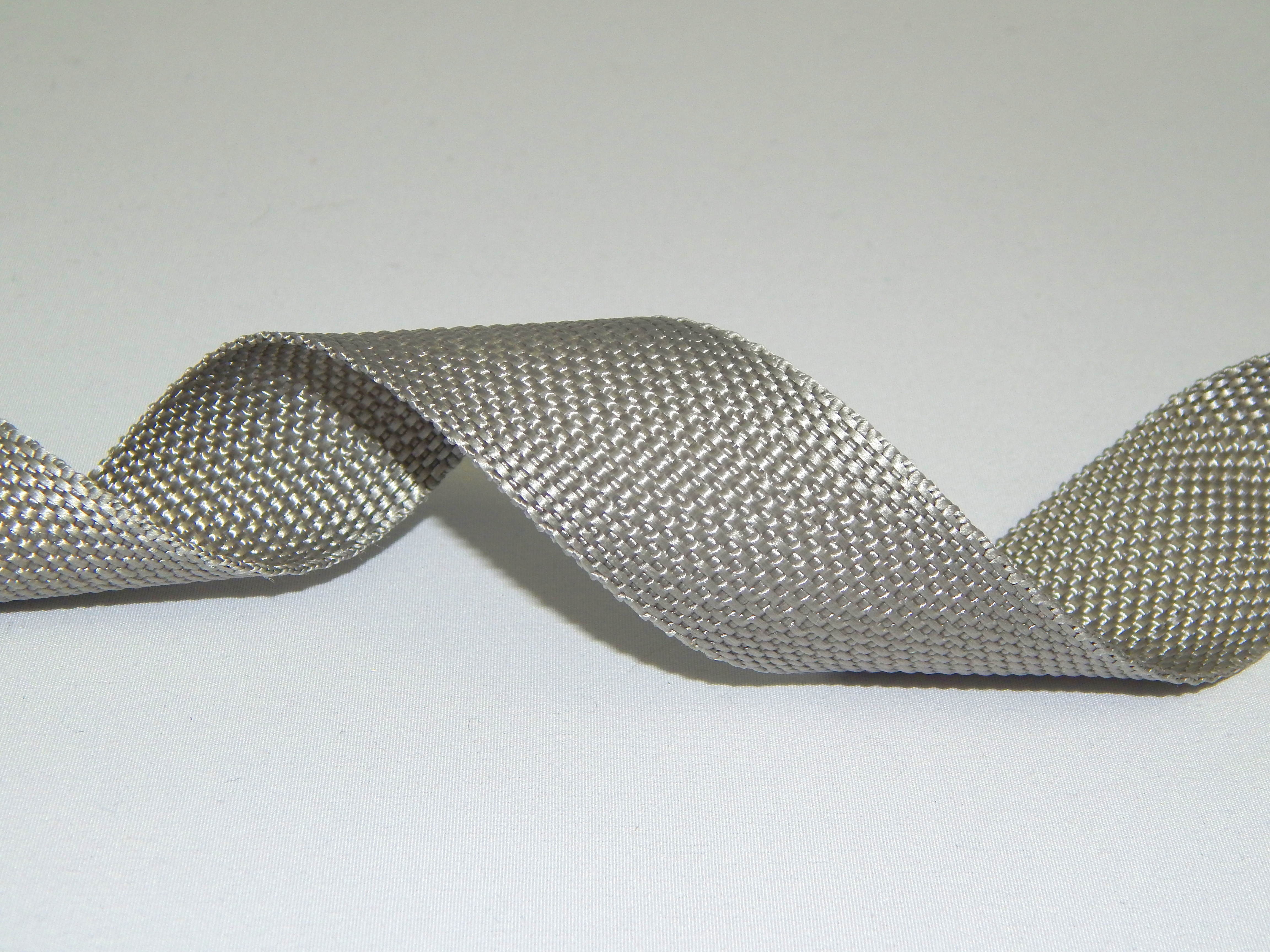 картинка Лента окантовочная ПП 30мм с3050 АО «Лента»