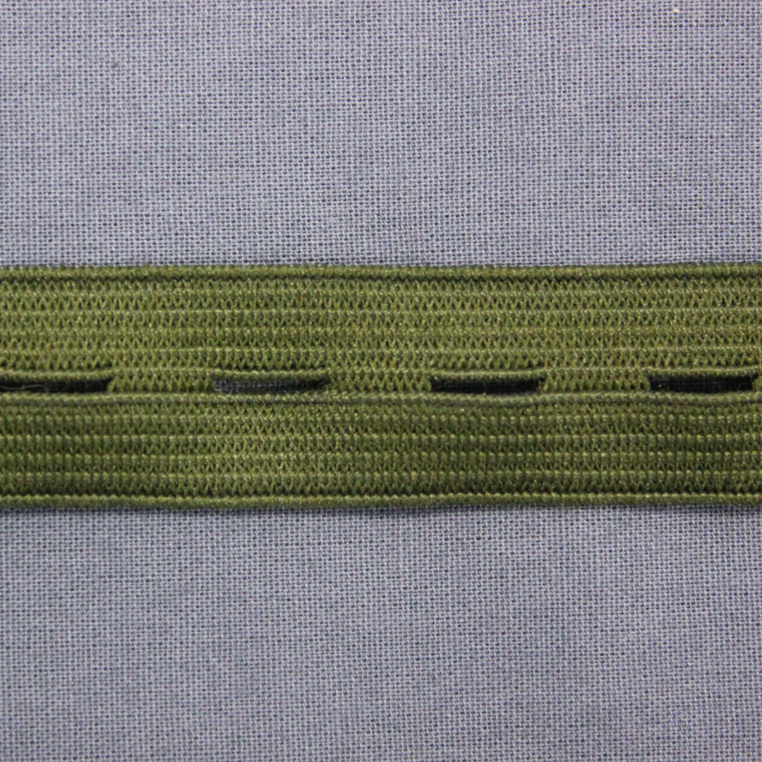 картинка Тесьма эластичная вязаная оливковый с петлей 20мм с3329 АО «Лента»